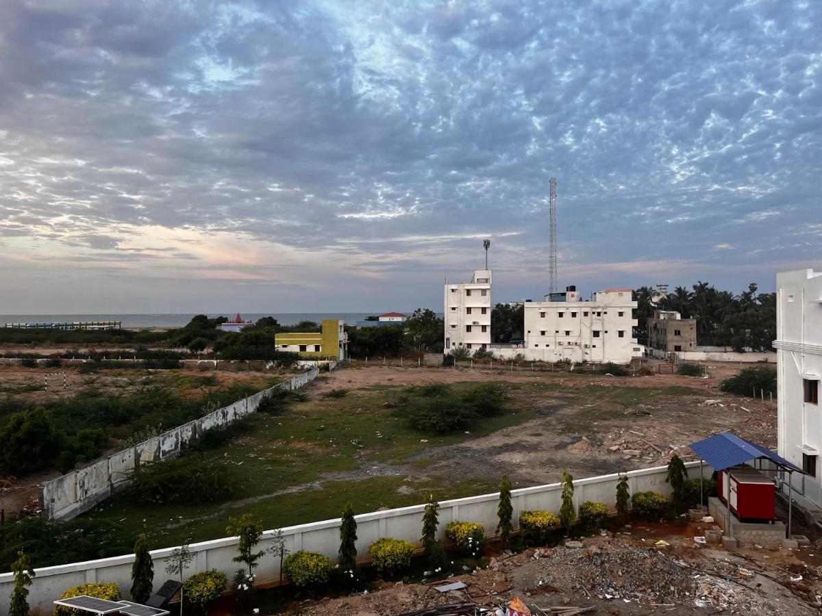Sri Balaji Lodging Hotel Tiruchchendur Exterior photo